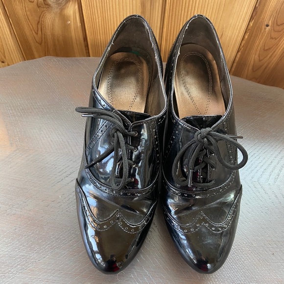 Black Patent Leather Oxfords - Picture 3 of 3